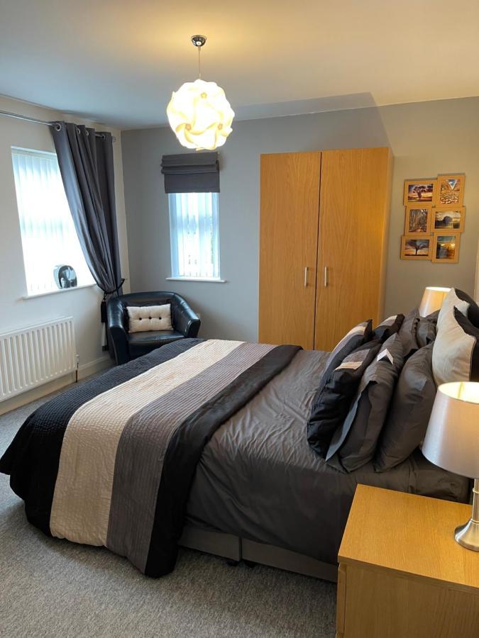 Luxury Portrush Holiday Homes - The Grange, Portrush Sleeps 13 - 6 Bedrooms Luaran gambar