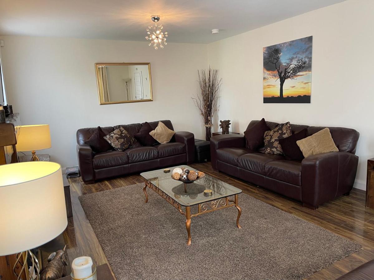 Luxury Portrush Holiday Homes - The Grange, Portrush Sleeps 13 - 6 Bedrooms Luaran gambar